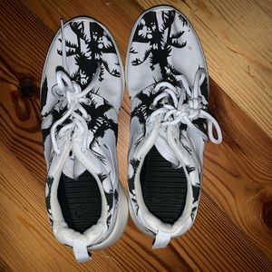 Nike palm tree shoes